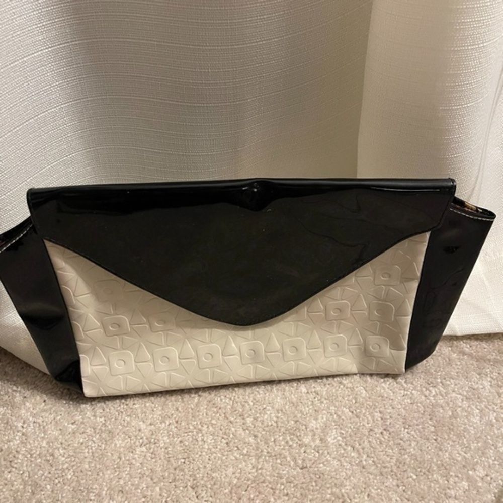 Estee Lauder Cosmetic Makeup Bag Black/Cream Clutch